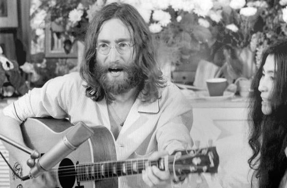 Idiota, ocioso y holgazán: así veían los profesores al John Lennon adolescente