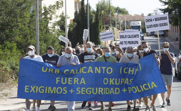 «En Calicanto tenemos muchos más okupas que policías»