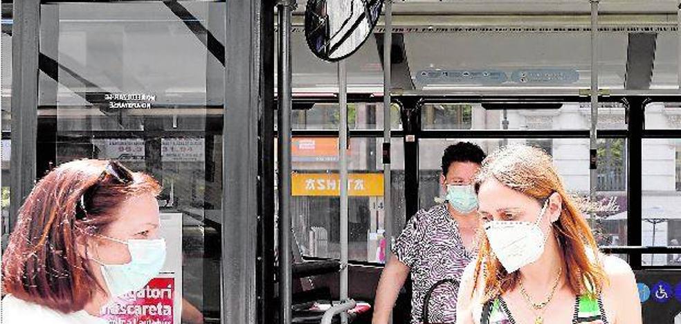 Los conductores consideran «incontrolable» el aforo en los autobuses de la EMT