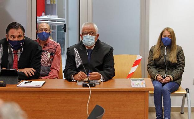 La policía que presenció el crimen recuerda su frase cuando vio a la viuda negra y a su cuidador: «Hostias, lo habéis matado»