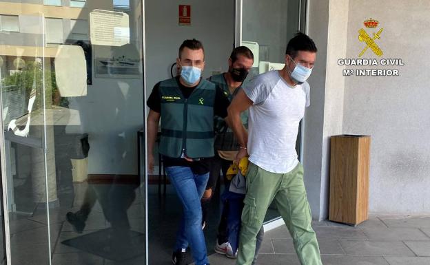 Detenido por estafar 253.000 euros a su pareja para pagar enfermedades y la muerte ficticia de su madre