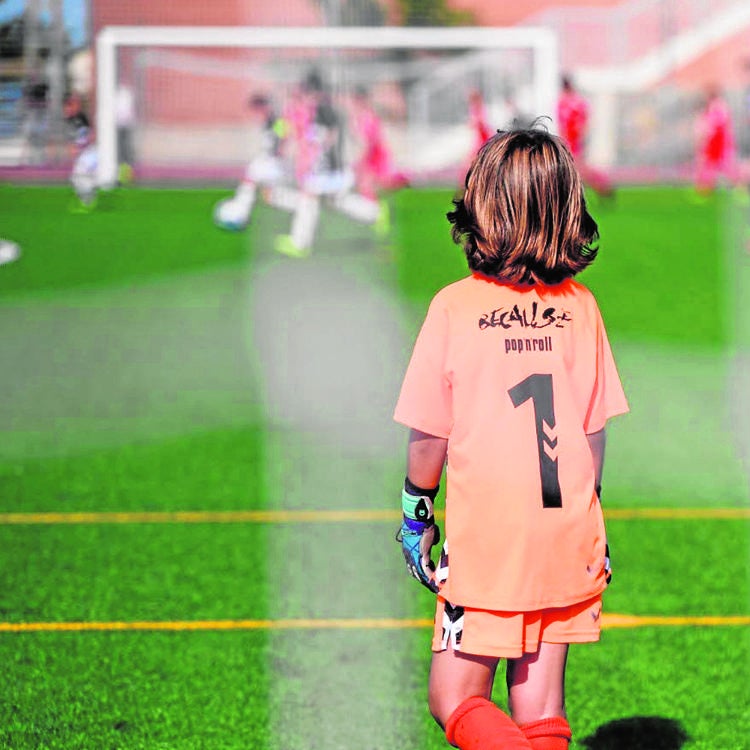 Las Federaciones se unen frente a la suspensión hasta enero del deporte base