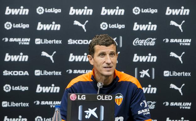 Javi Gracia: «Ahora mismo no hay comunicación para tomar decisiones sobre jugadores»