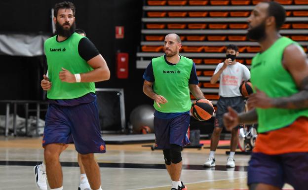 La lesión de Sastre no le da más opciones a Colom en el Valencia Basket