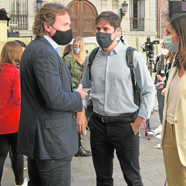 El fraude de la EMT se cobra otro cese pero Grezzi vuelve a librarse