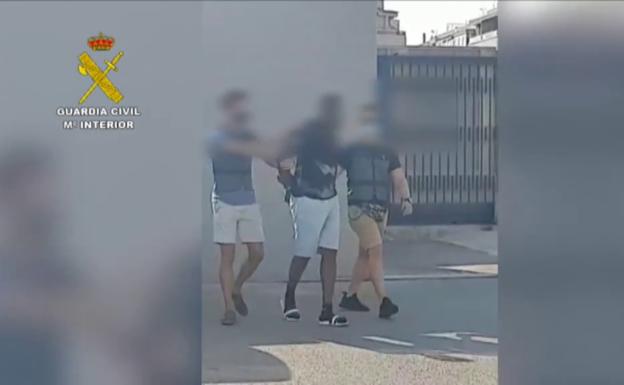 Detenidos doce pedófilos, varios en la Comunitat, por vender material de abuso sexual infantil desde una web en Portugal