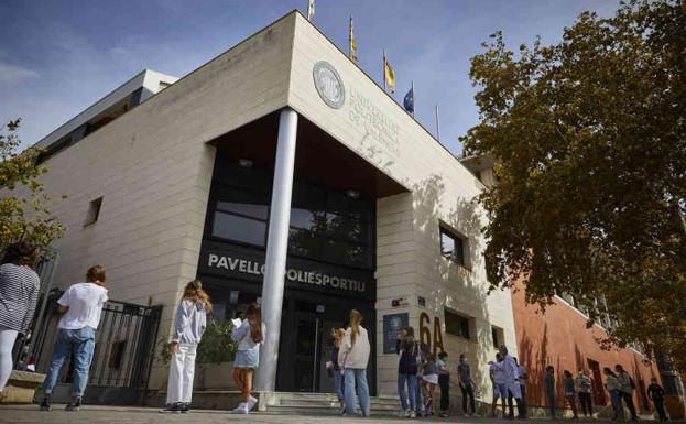 El brote de la UPV deja ya 120 infectados y se extiende a otras tres universidades