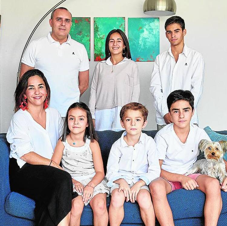 «Con cinco en casa pasamos momentos de mucho caos»