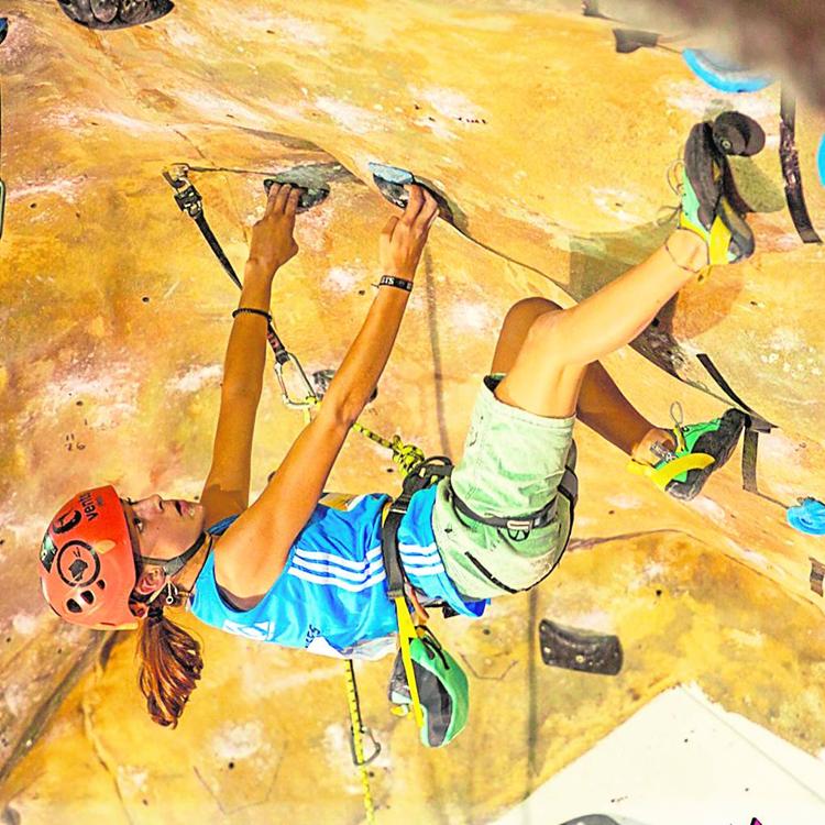 Subida a un rocódromo desde los dos años