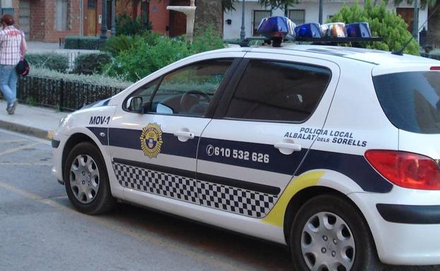 La Policía cierra un restaurante ilegal y localiza una fábrica de quesos y una vaquería clandestinas en Albalat del Sorells