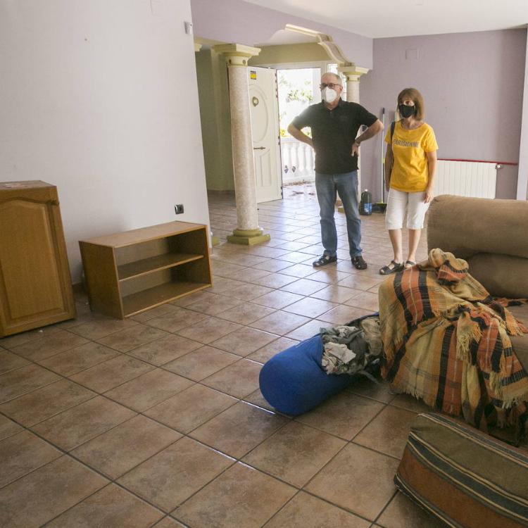 «Nadie ha hecho nada en tres meses por echar a los okupas»