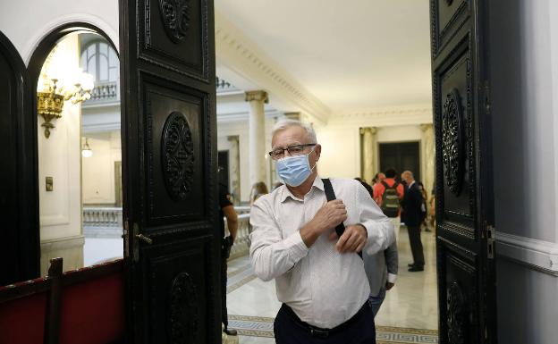 Ribó cuela en una encuesta municipal si los valencianos prefieren la república