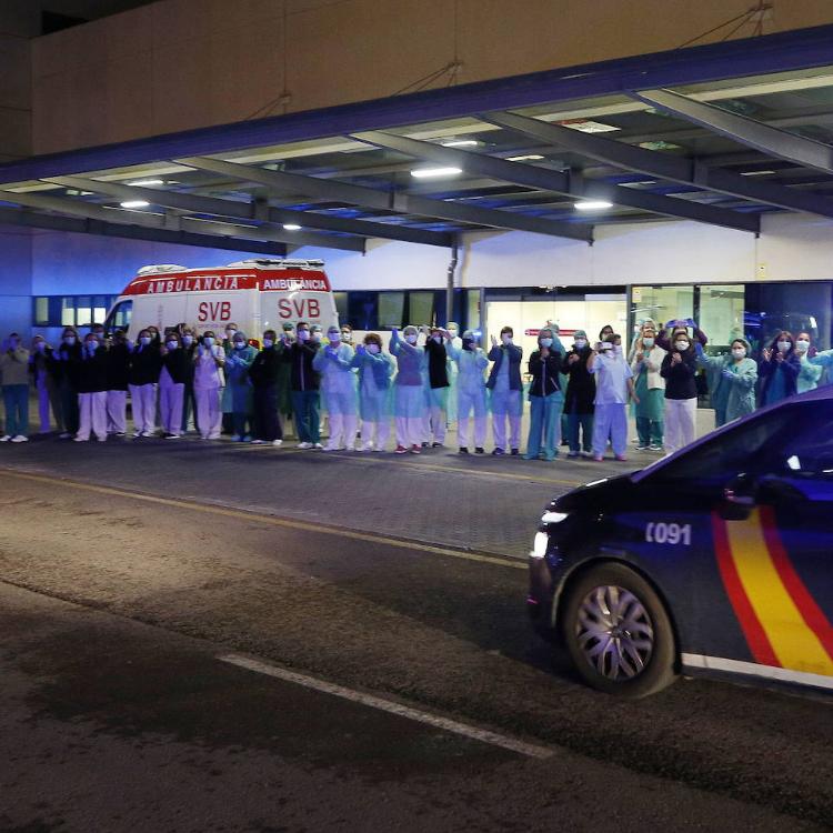 La Policía Nacional salva la vida a una niña de tres años en Valencia