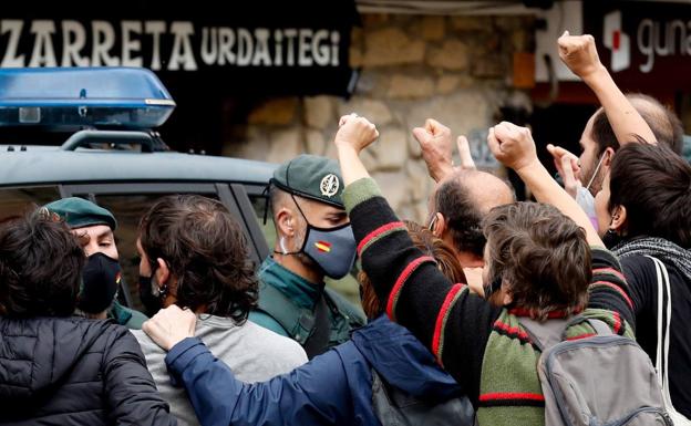 Acercan cinco presos más de ETA al País Vasco, tres de ellos desde la Comunitat Valenciana