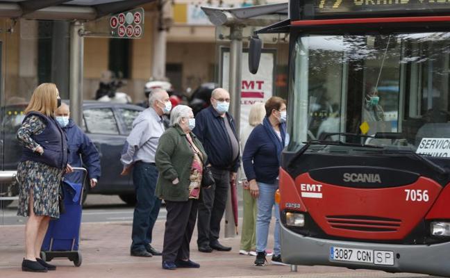 Los trabajadores de la EMT de Valencia decidirán mañana si desconvocan la huelga