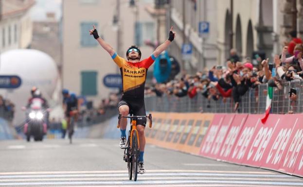 Tratnik triunfa en San Daniele y Almeida mantiene la maglia rosa