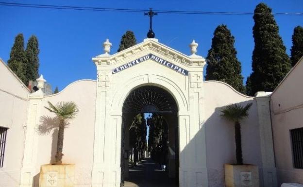 Alzira controlará el acceso al cementerio a partir del día 28 de octubre