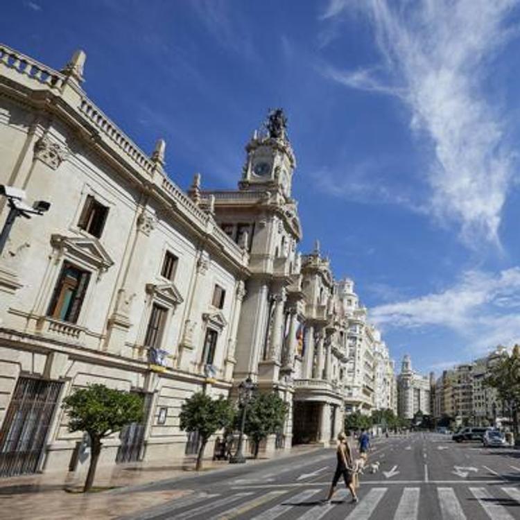 Valencia reclama a Sanidad los positivos por distritos