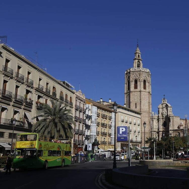 La catedral da el toque de queda desde la Edad Media