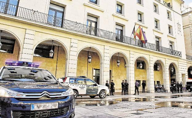 Le piden 4 años por quedarse con 133.000 euros de pensión de una tía que falleció en 1997