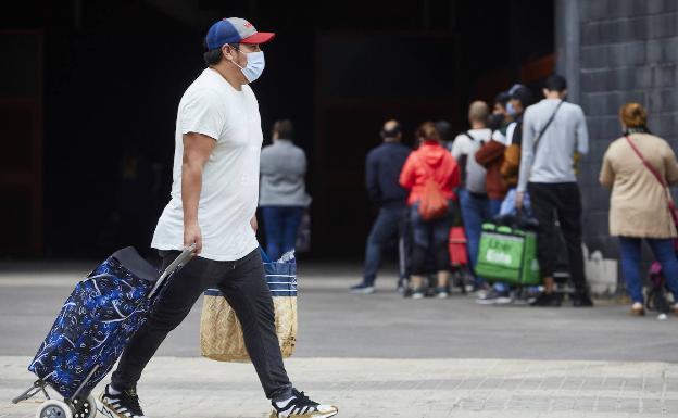 «Cada semana nos llaman 150 nuevas familias para pedirnos comida»