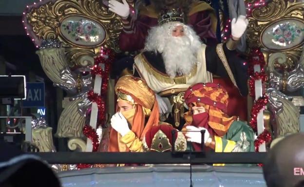 Los niños de l'Olleria recibirán a los Reyes Magos desde sus balcones