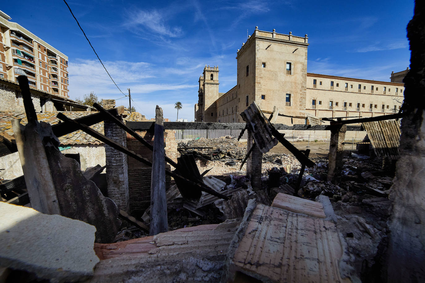 La ruina rodea San Miguel de los Reyes