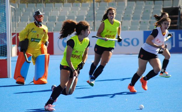 Las Redsticks abandonan Valencia por un positivo