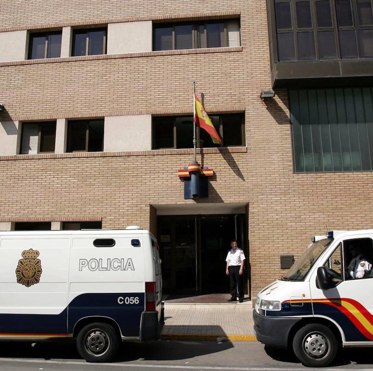 Un hombre, detenido por herir a su pareja tras azotarle con un cinturón