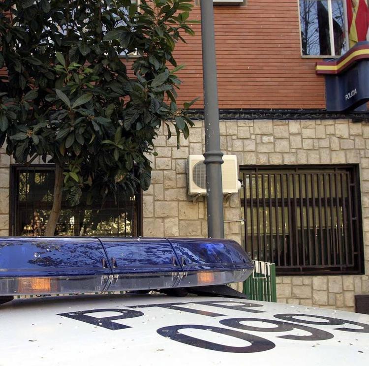 Un hombre abusa de una niña de 13 años en Valencia