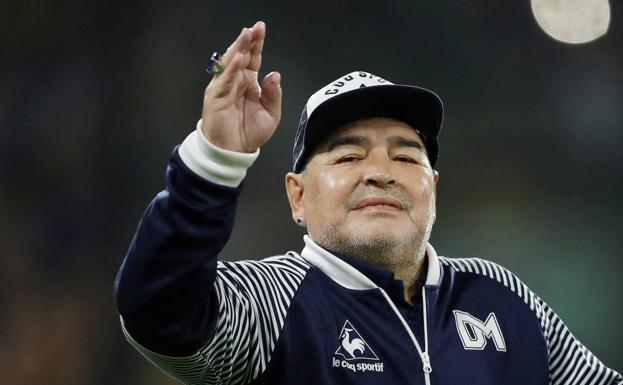 Maradona, ingresado en un hospital de La Plata