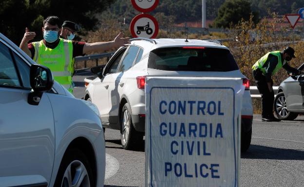 Detenido tras una persecución en carretera por cuatro pueblos de la Marina Alta