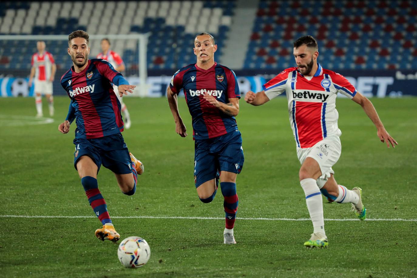 Fotos: Levante - Alavés