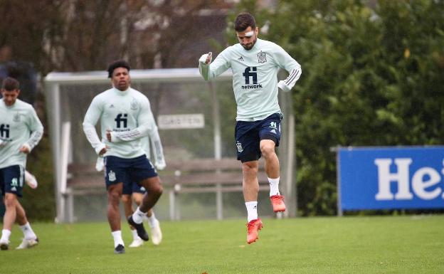 Gayà se entrena y quiere jugar ante Alemania