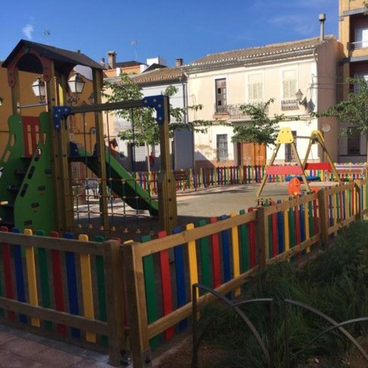 Benifaraig le cambia el nombre a su plaza por el del párroco del pueblo