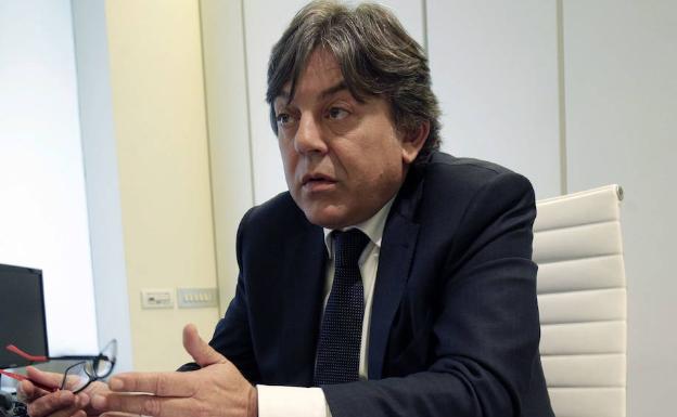 «Con 26 millones de pérdidas el club roza la disolución»