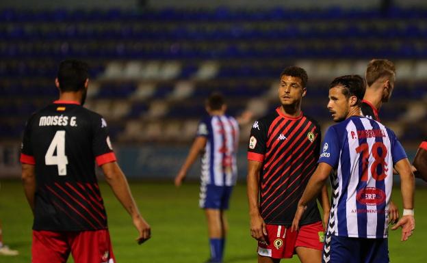 Un Hércules sin ambición empata en El Collao en un derbi descafeinado y aburrido