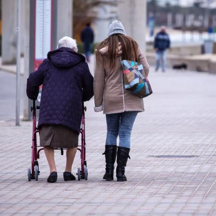 Más de 9.000 personas han muerto este año a la espera de la ayuda a la dependencia