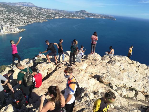 Sanidad niega la paga extra a los médicos privados pese a derivar pacientes Covid