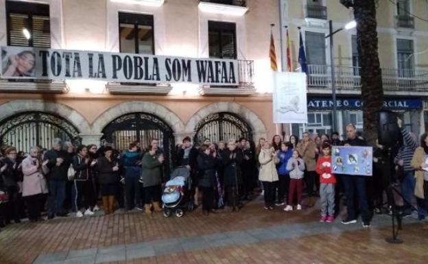 Concentración el La Pobla Llarga al cumplirse un año de la desaparición de Wafaa Sebbah