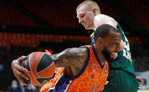 Williams brilla y Dubljevic hace historia en el Valencia Basket