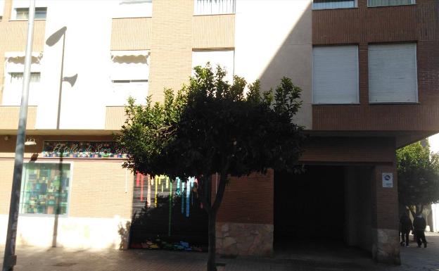 Vecinos de Massanassa en pie de guerra por el traslado de un casal fallero