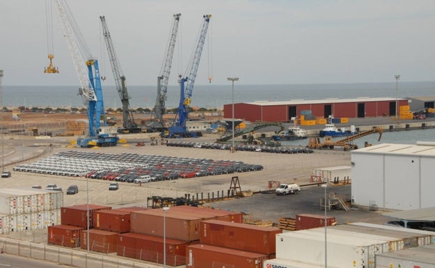 Las obras del acceso ferroviario al Puerto de Sagunto comienzan con seis años de retraso