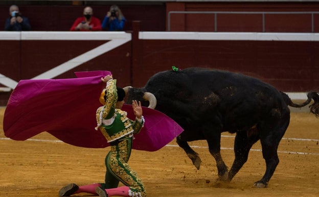 Gómez del Pilar, más bravo que los miuras