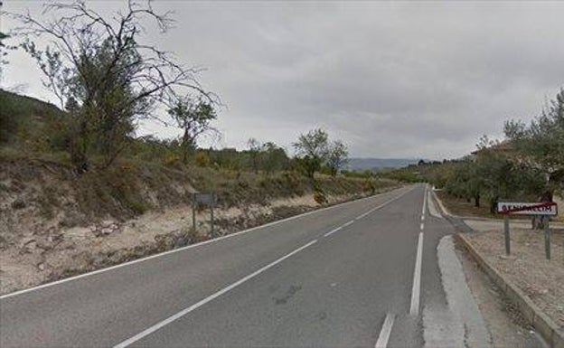 Dos motoristas, heridos de gravedad en un accidente en Benifallim