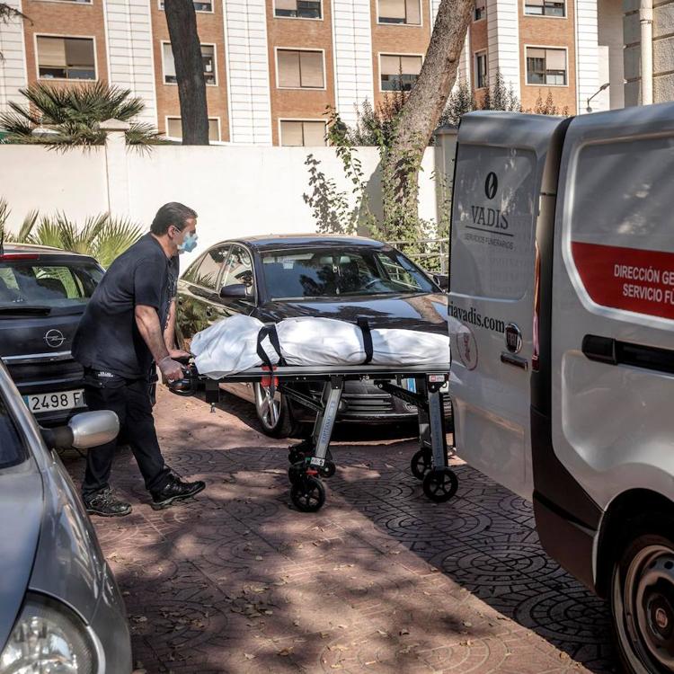 La semana más dura desde la primera ola en abril se cierra con 157 fallecidos