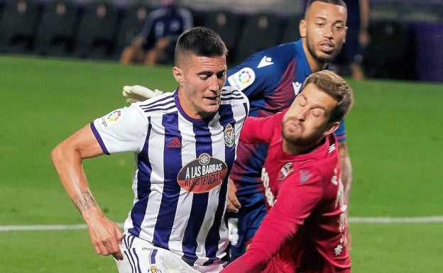 Aitor Fernández, baja en el Levante ante el Valladolid