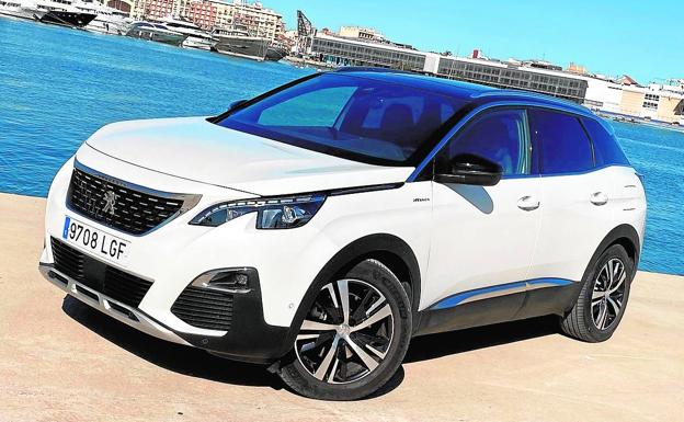 Probamos el Peugeot 3008 Hybrid4: Bajas emisiones y muy competitivo