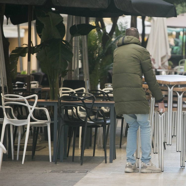 Los hosteleros abren medio millar de terrazas en Valencia por la normativa anticovid