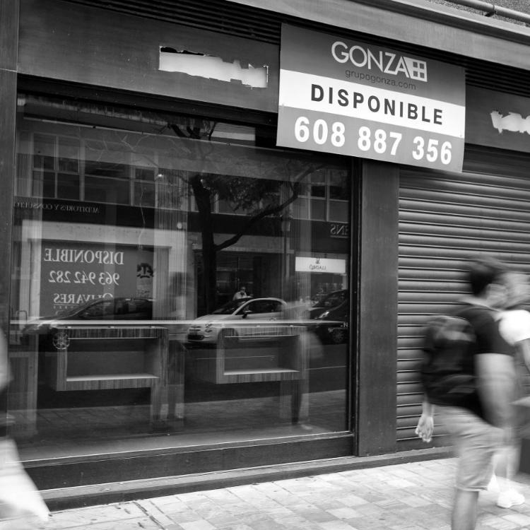Ribó, escuche a los comerciantes